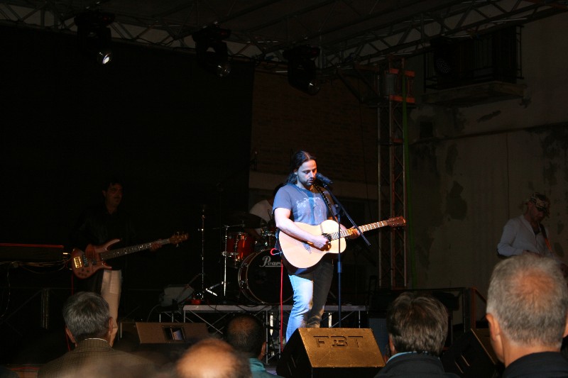 Images/05_-_23_09_2013_Alberto_Bertoli_in_concerto_a_Grassano.jpg