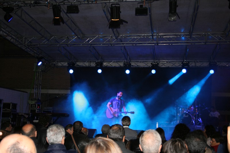 Images/06_-_23_09_2013_Alberto_Bertoli_in_concerto_a_Grassano.jpg