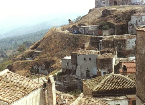  Semb' a GROTTOLE, I grott' 