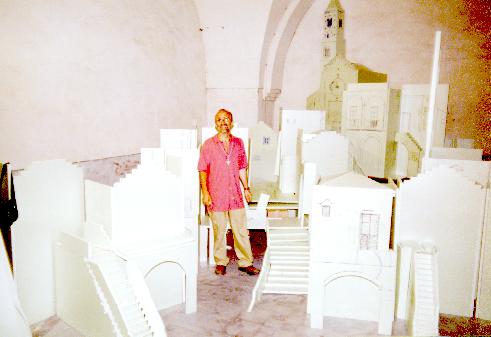 Il maestro ARTESE mezzo al monumentale presepe dei  Sassi di  Matera